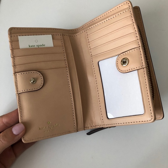 Kate Spade Leather Wallet - Picture 4 of 6